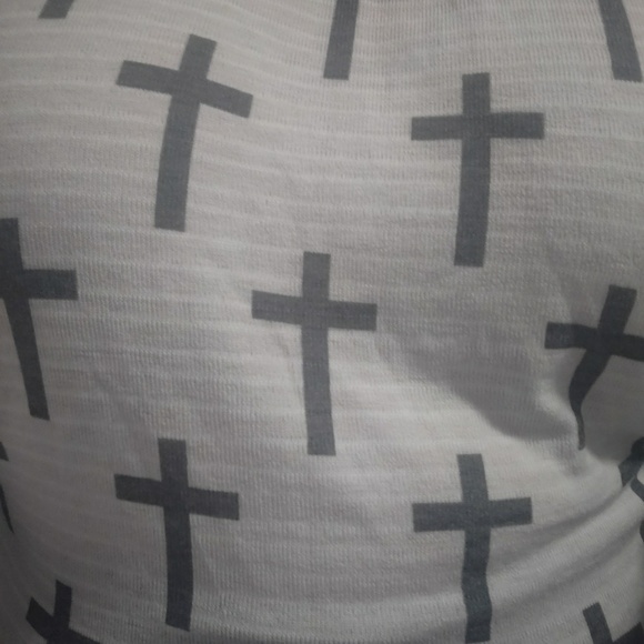New Forever 21 top cross design top size Small - Picture 4 of 4